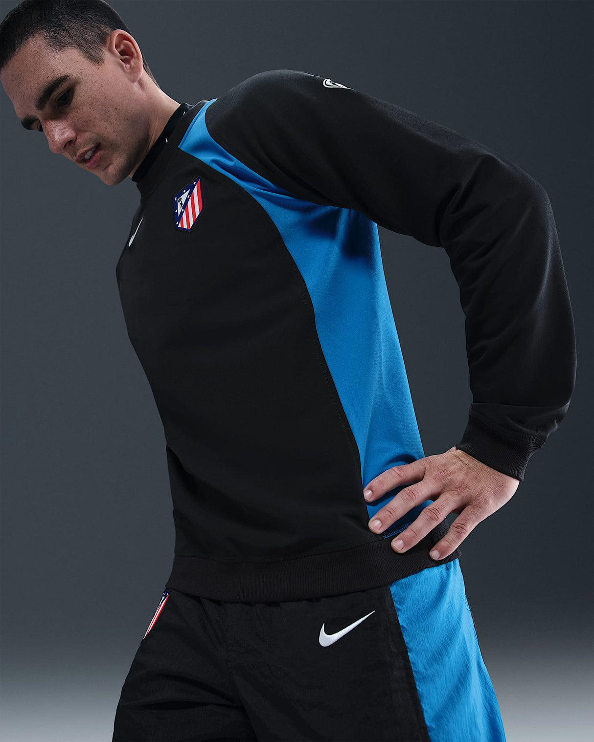 Atlético Madrid Total 90 Soccer Crew-Neck Top