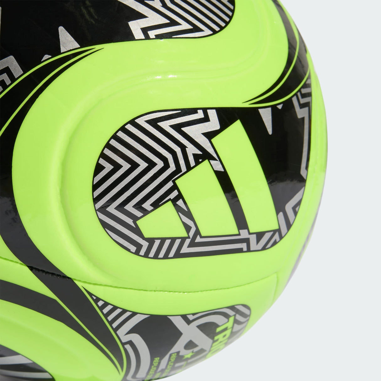 FIFA World Cup 26™ Trionda (Green/Black/Grey)