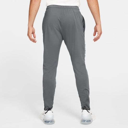 Men's Nike F.C. Essential Pant