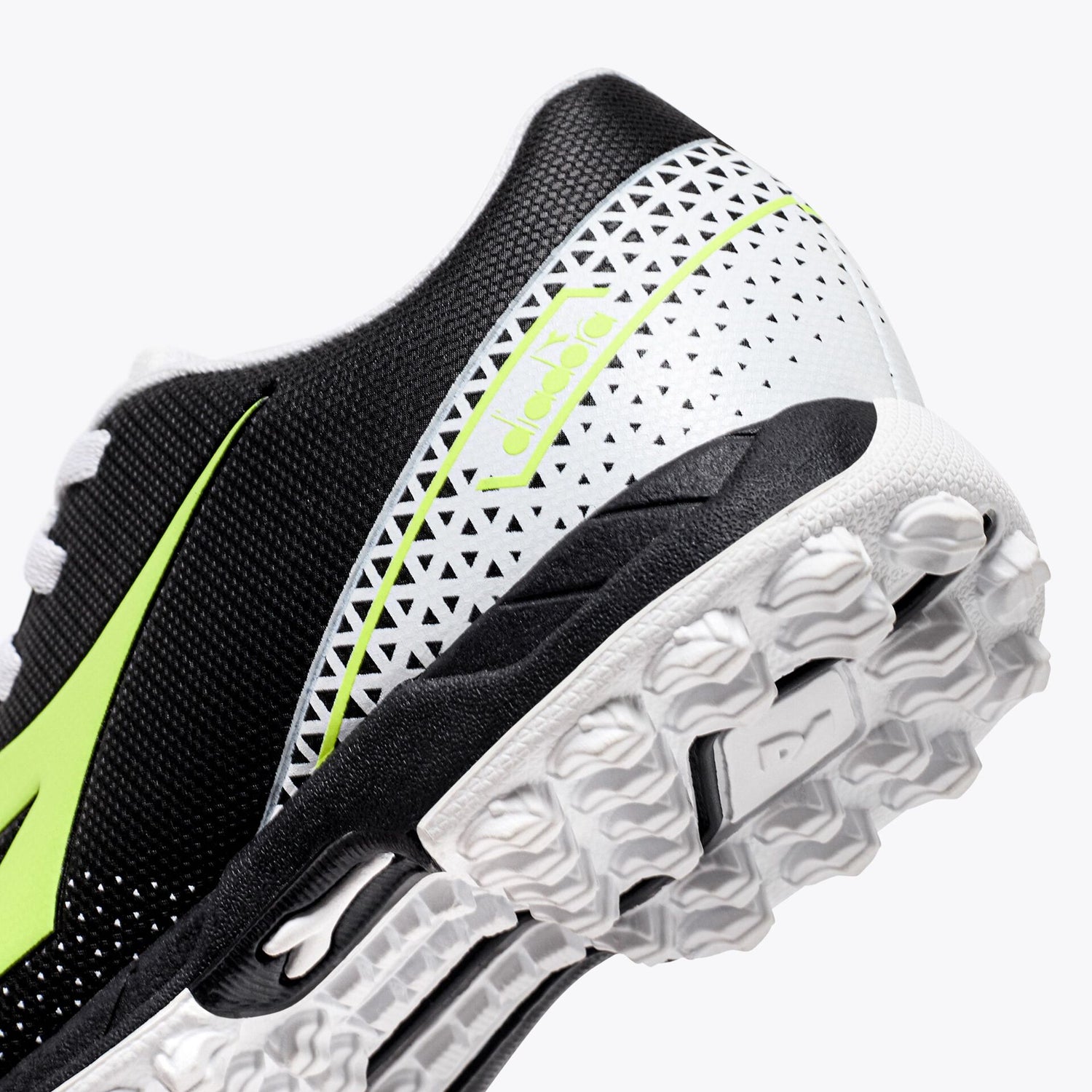 Junior Pichichi 6 TF [Black/Volt/White]