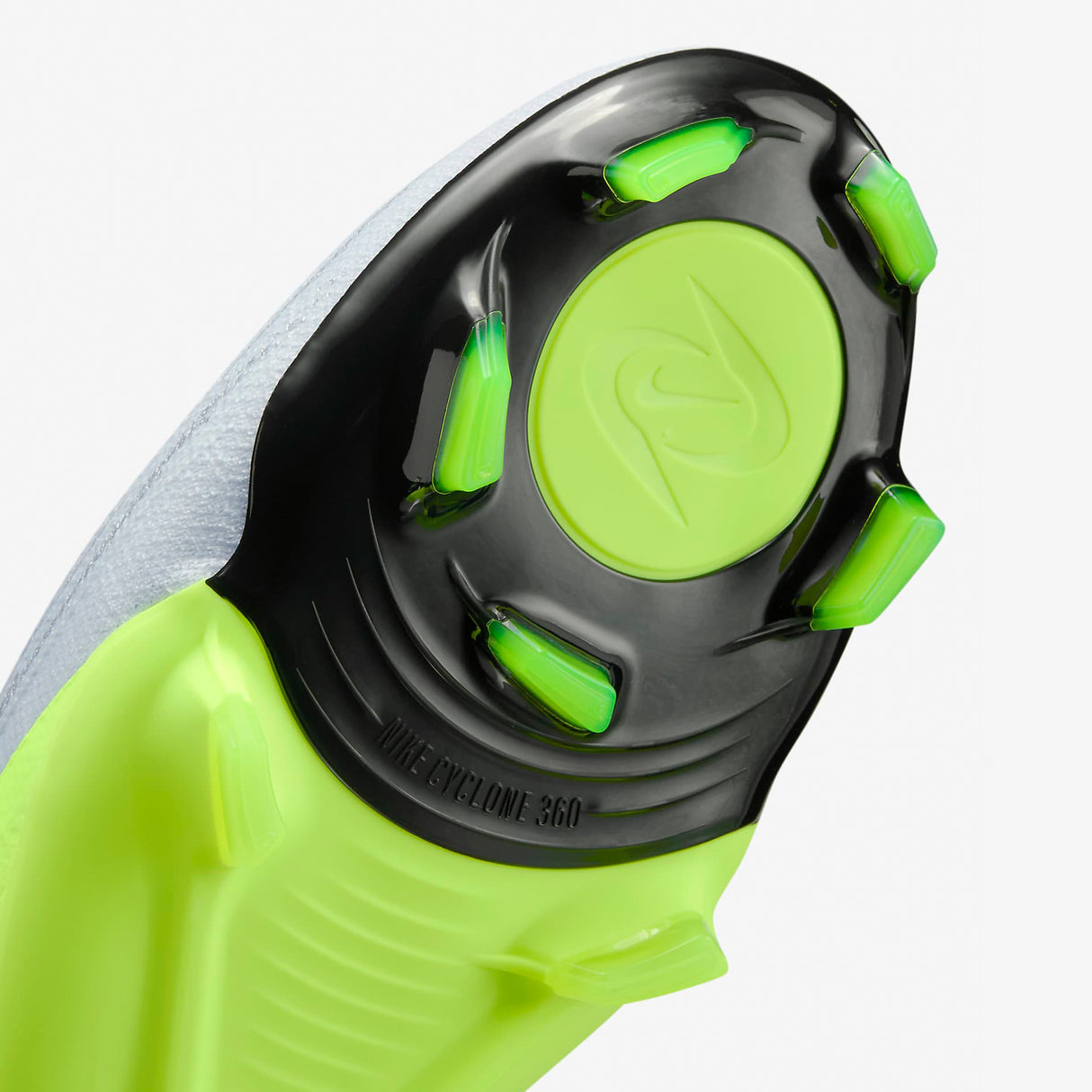 Phantom GX 2 Pro FG [Metallic Silver/Black/Volt]