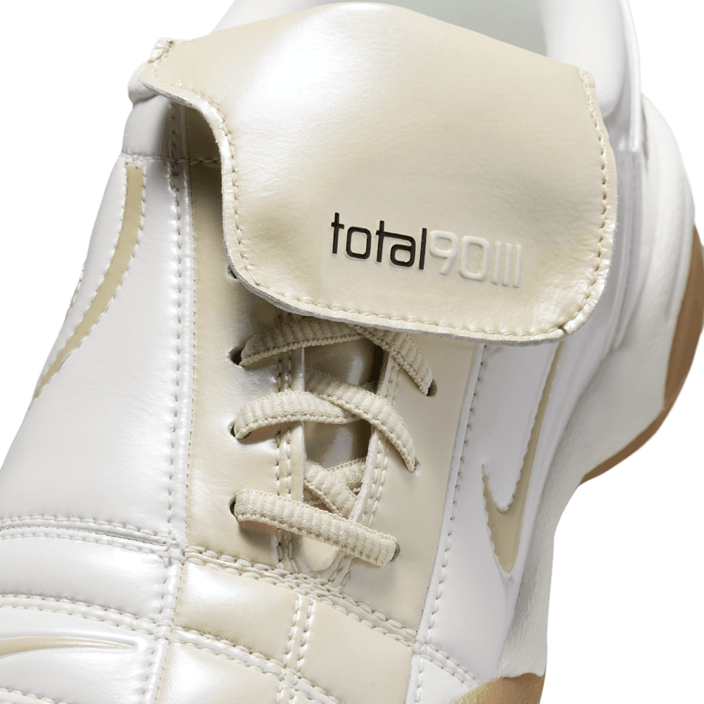 Wmns Total 90 SE IC