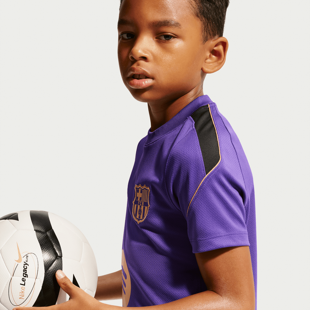 Youth FC Barcelona Strike Top