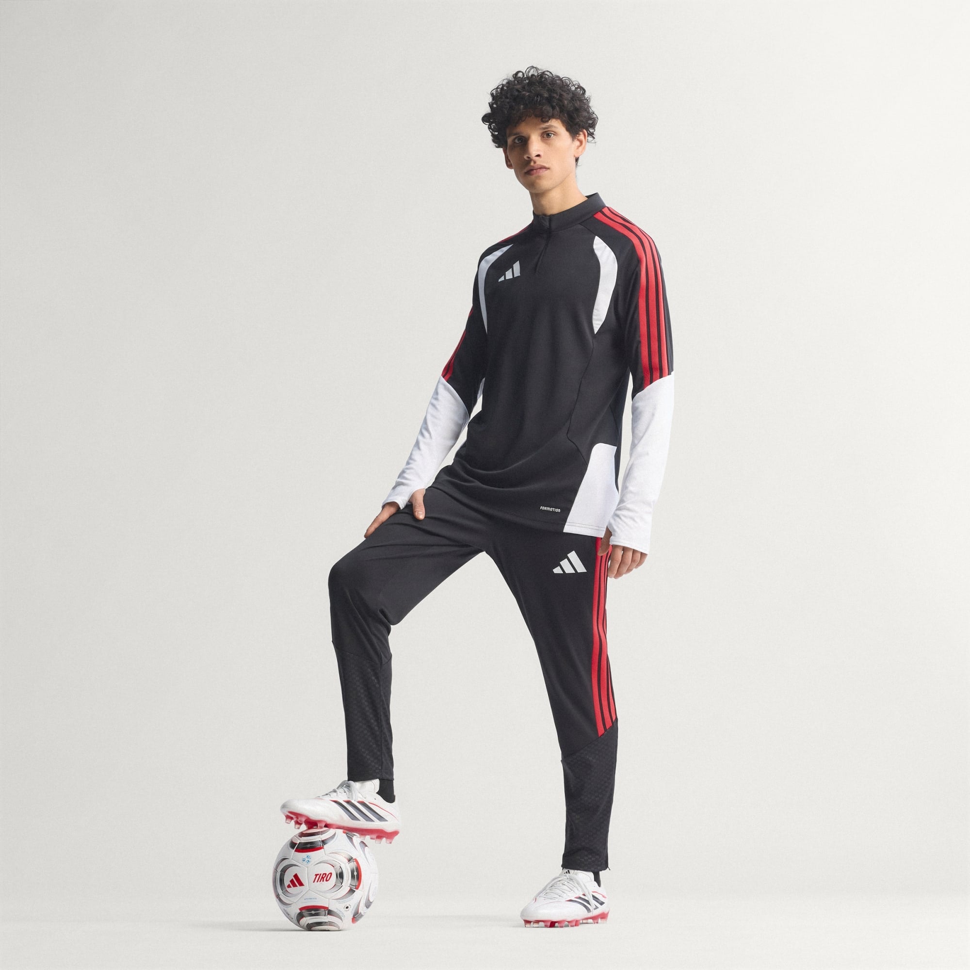 Copa Pure 4 Elite FG [Zero Metalic/Core Black/Lucid Red] – Tursi