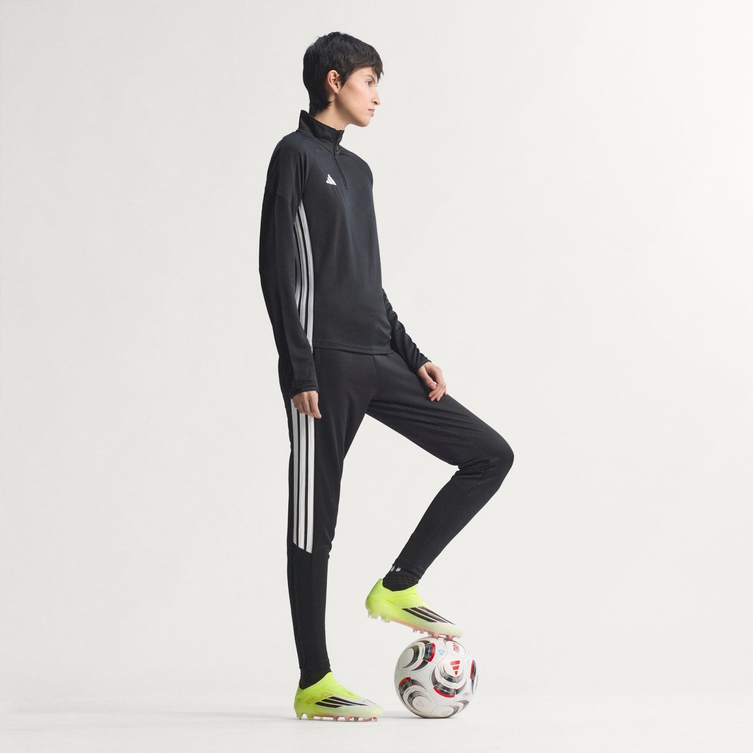 F50 Elite Laceless FG [Team Solar Yellow 2/Core Black/Lucid Red]