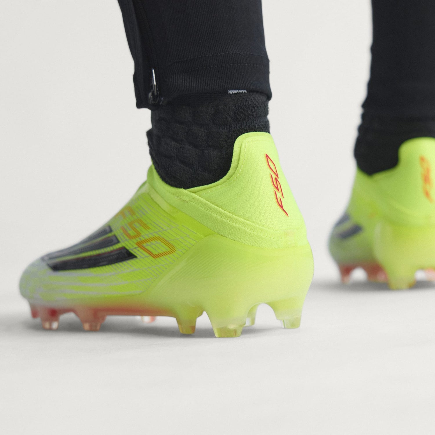 F50 Elite Laceless FG [Team Solar Yellow 2/Core Black/Lucid Red]