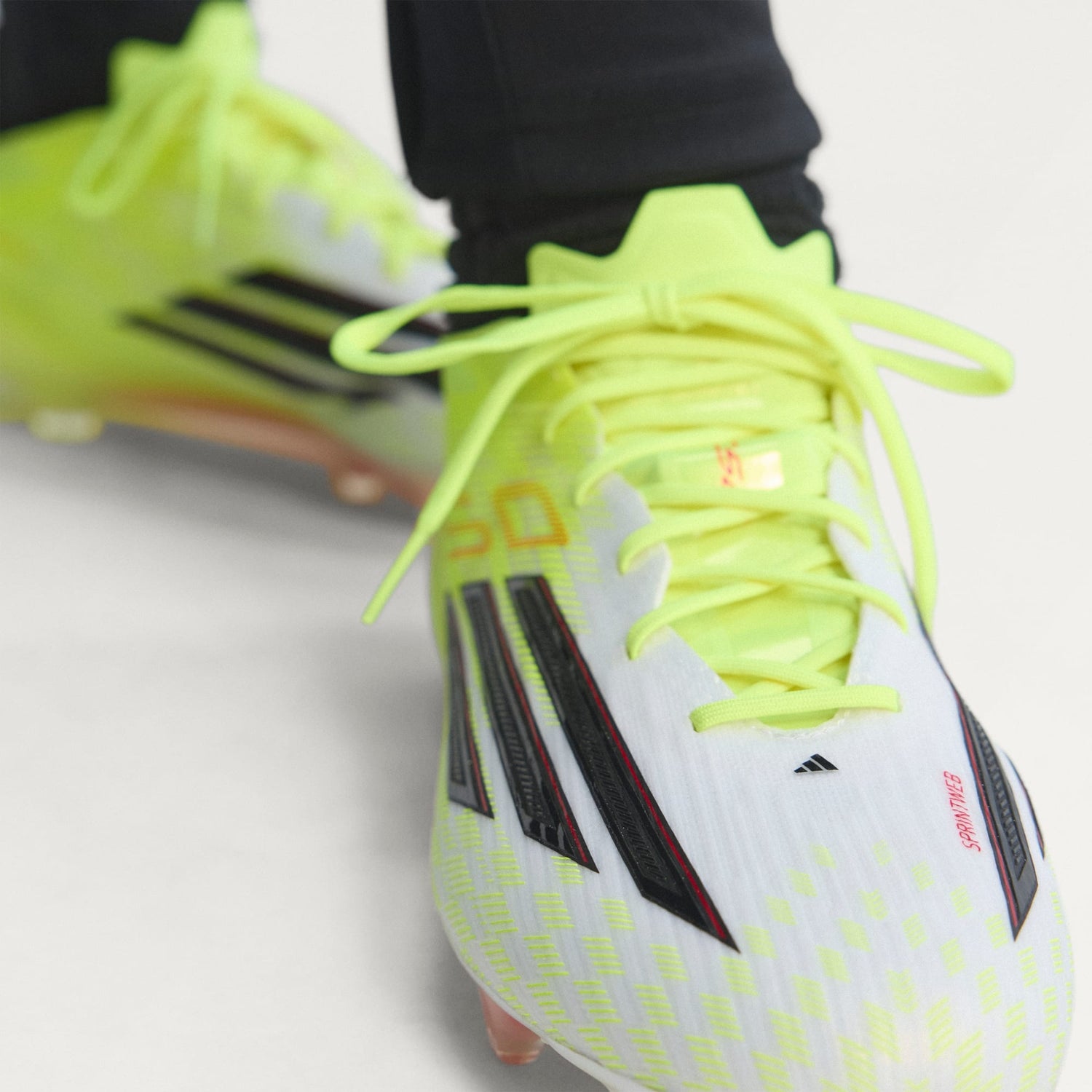 F50 Elite FG [Team Solar Yellow/Black]