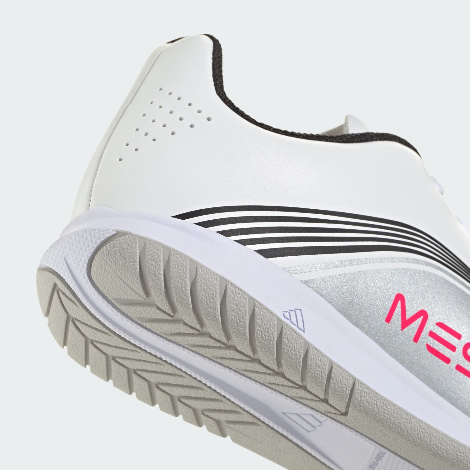 Junior F50 Club Messi IN [Ftwr White/Lucid Red/Silver Metallic]