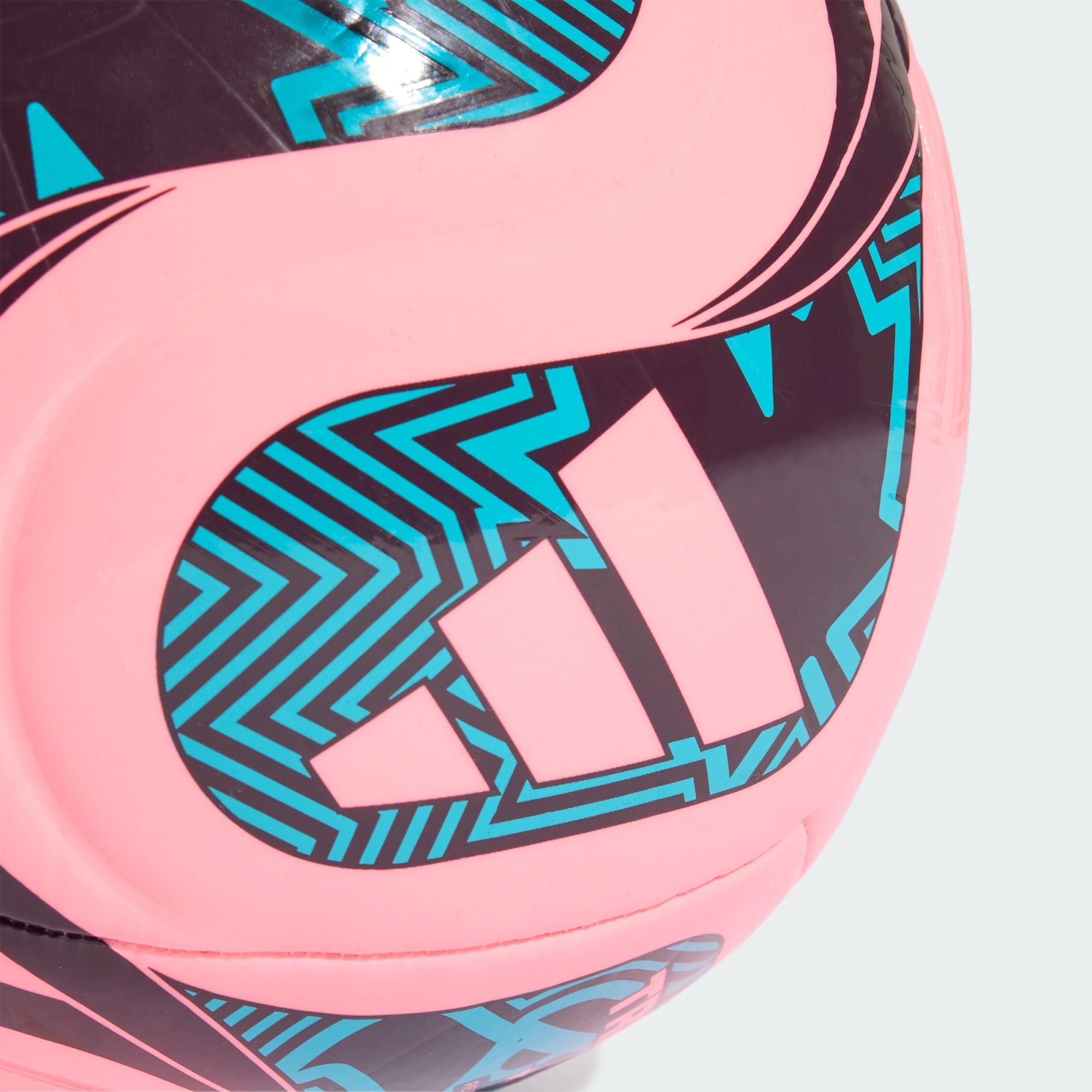 Trionda Club Ball [Beam Pink/Noble Red/Blue]