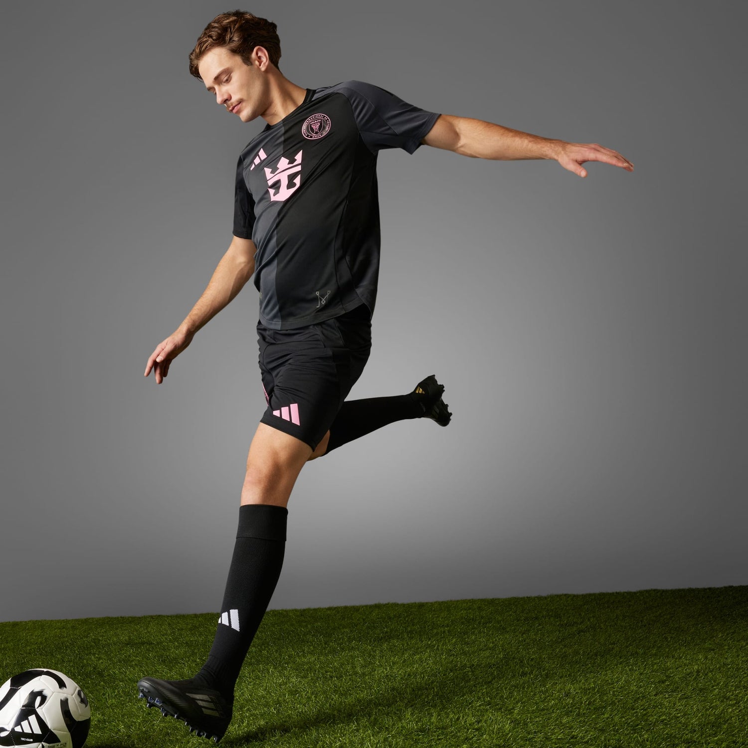 Inter Miami 2025/26 Authentic Messi Away Jersey