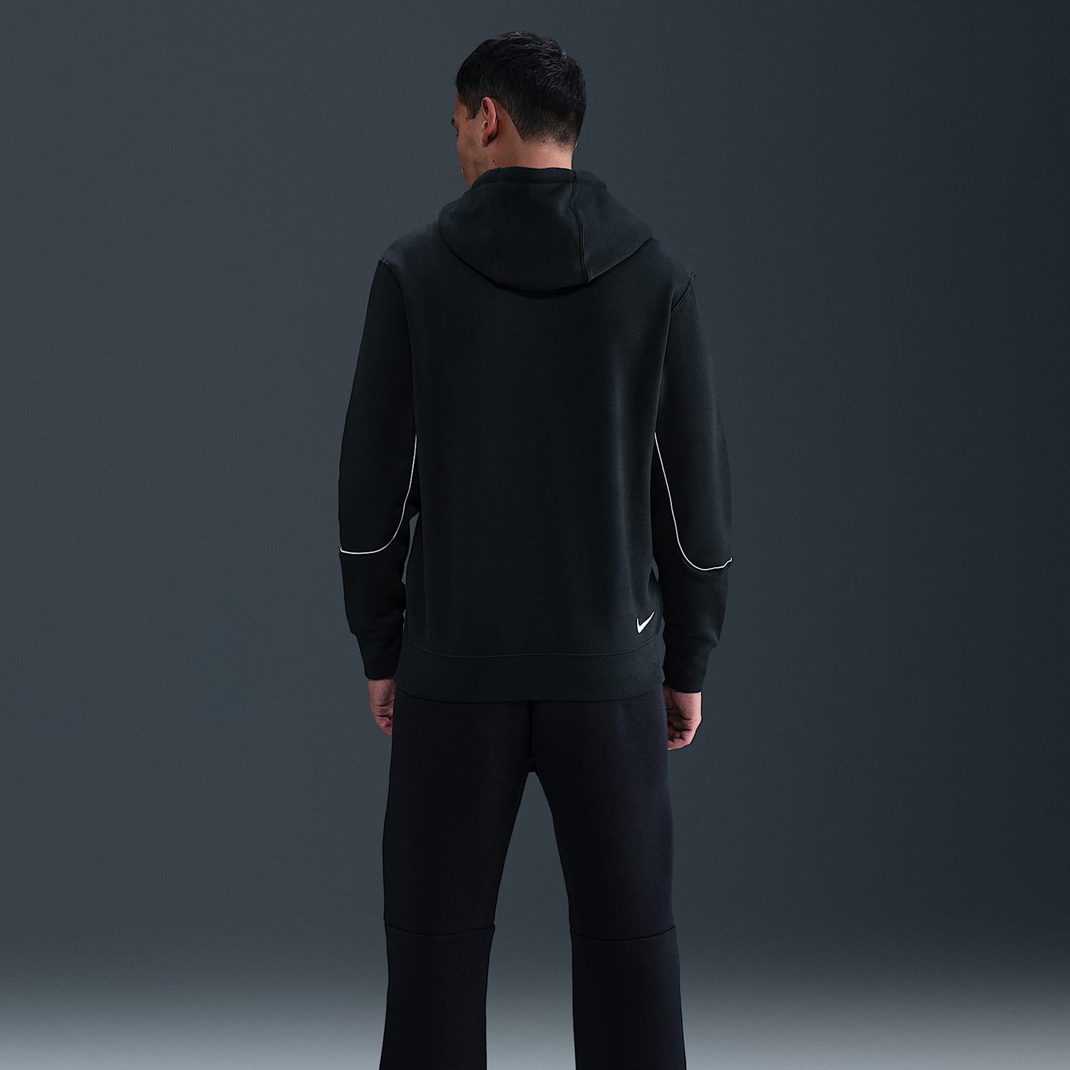 Total 90 Club Pullover Hoodie [Black]