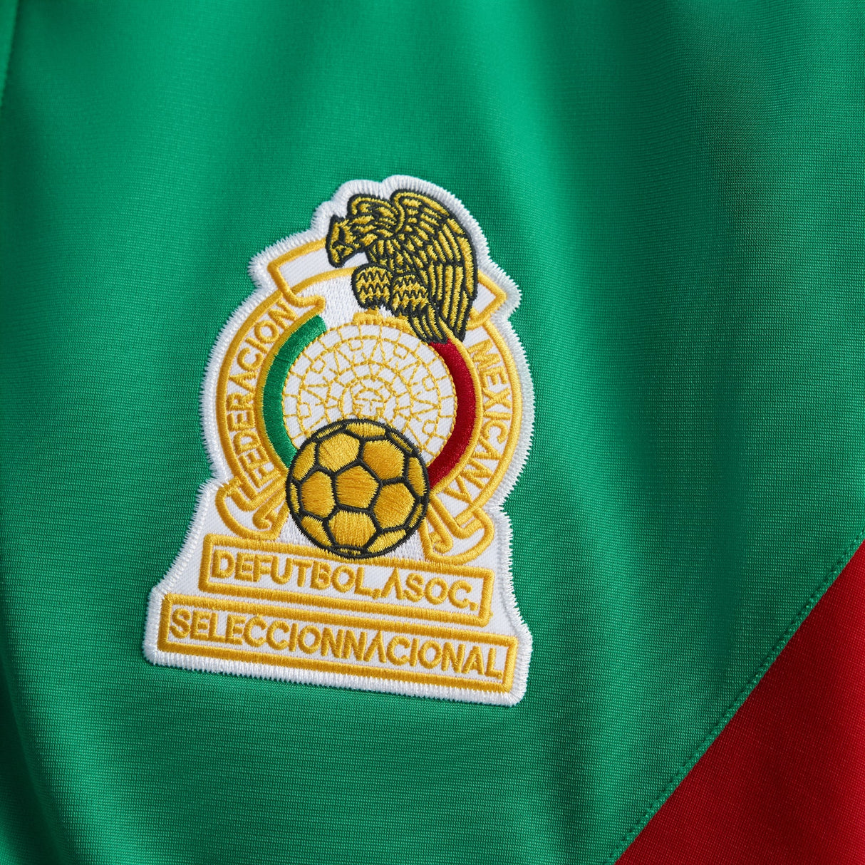 Mexico Track Top 1986