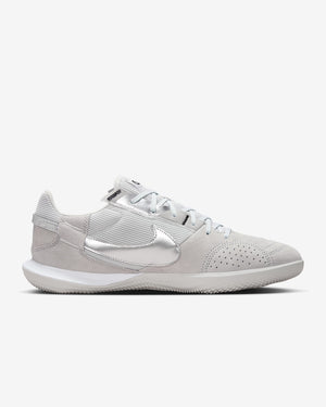 Nike Streetgato IC [Light Smoke Grey/Metallic Silver]