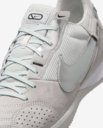 Nike Streetgato IC [Light Smoke Grey/Metallic Silver]