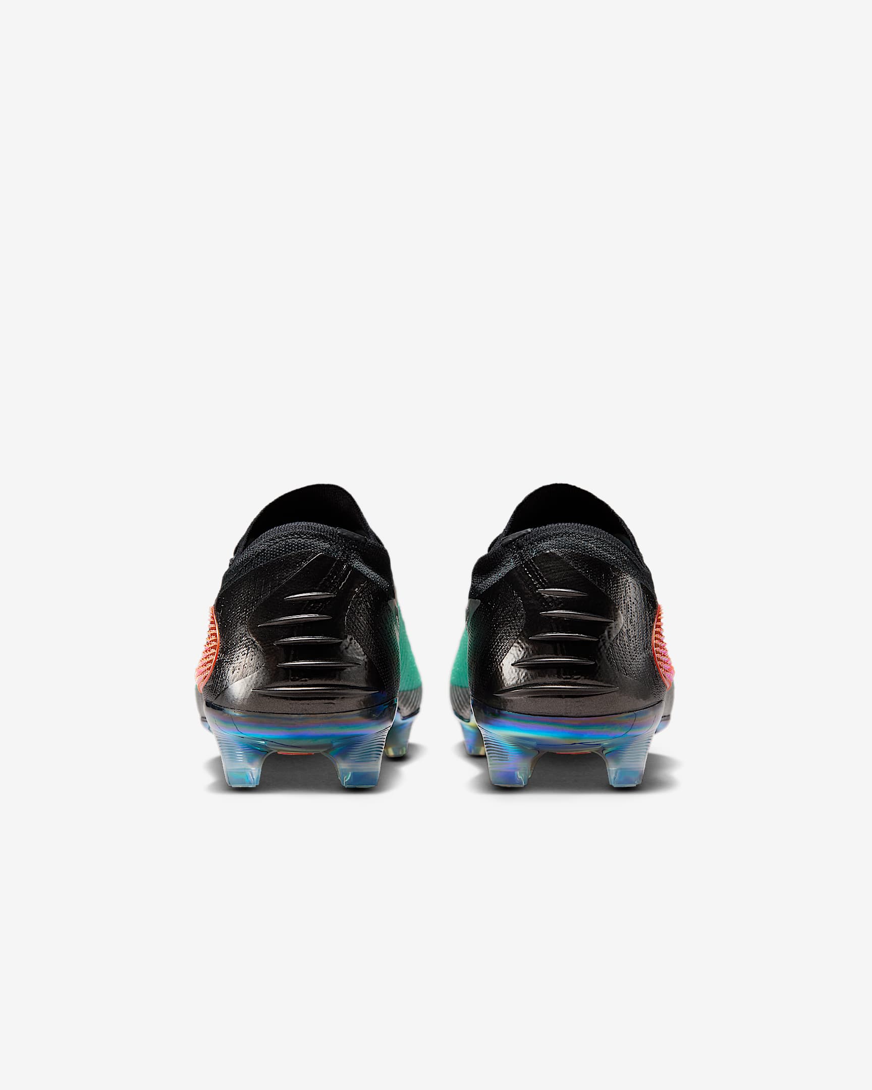 Phantom 6 Low Elite FG [Chrome/Black] – Tursi Soccer Store