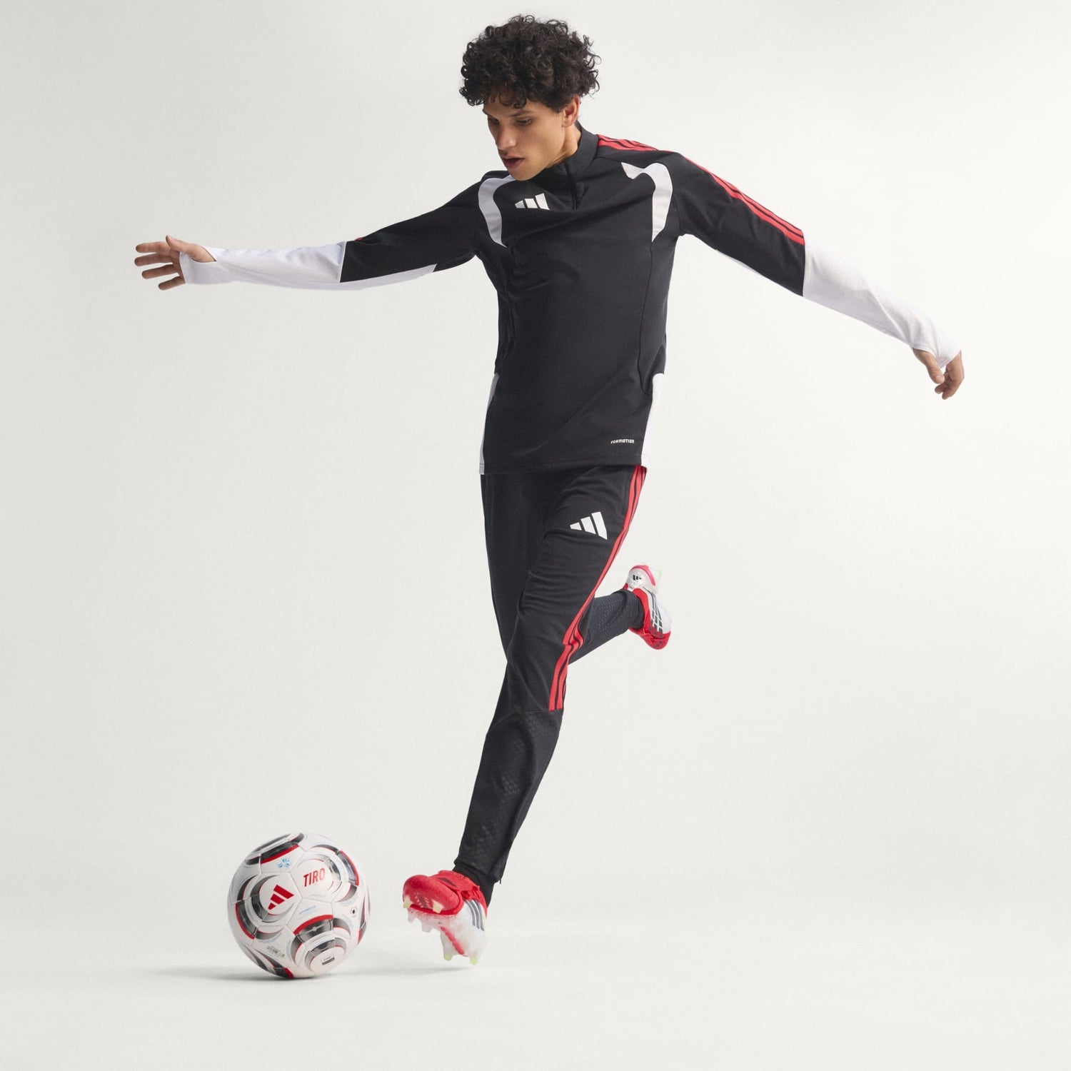 Predator Elite FT FG [Lucid Red/Core Black/Cloud White]