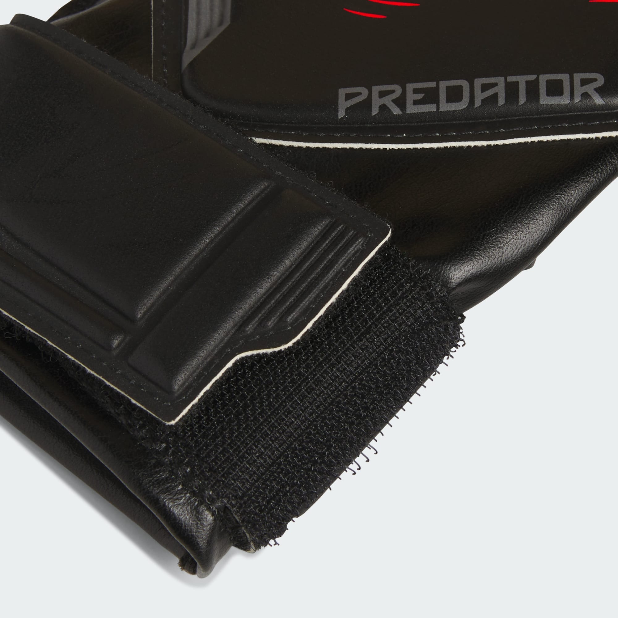 Junior Predator Training  Gloves [Black/Lucid Red]