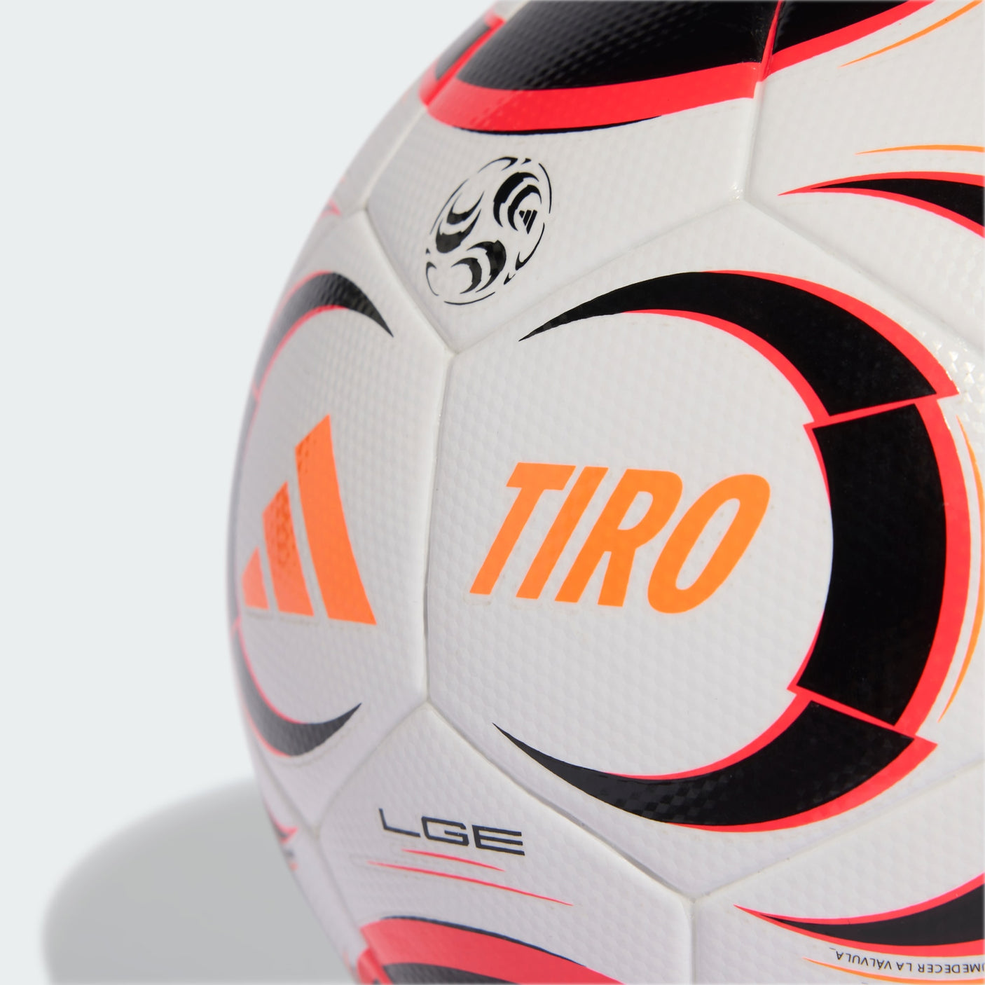 Tiro League Ball