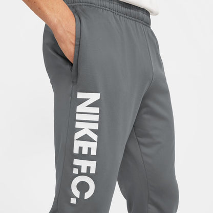 Men's Nike F.C. Essential Pant