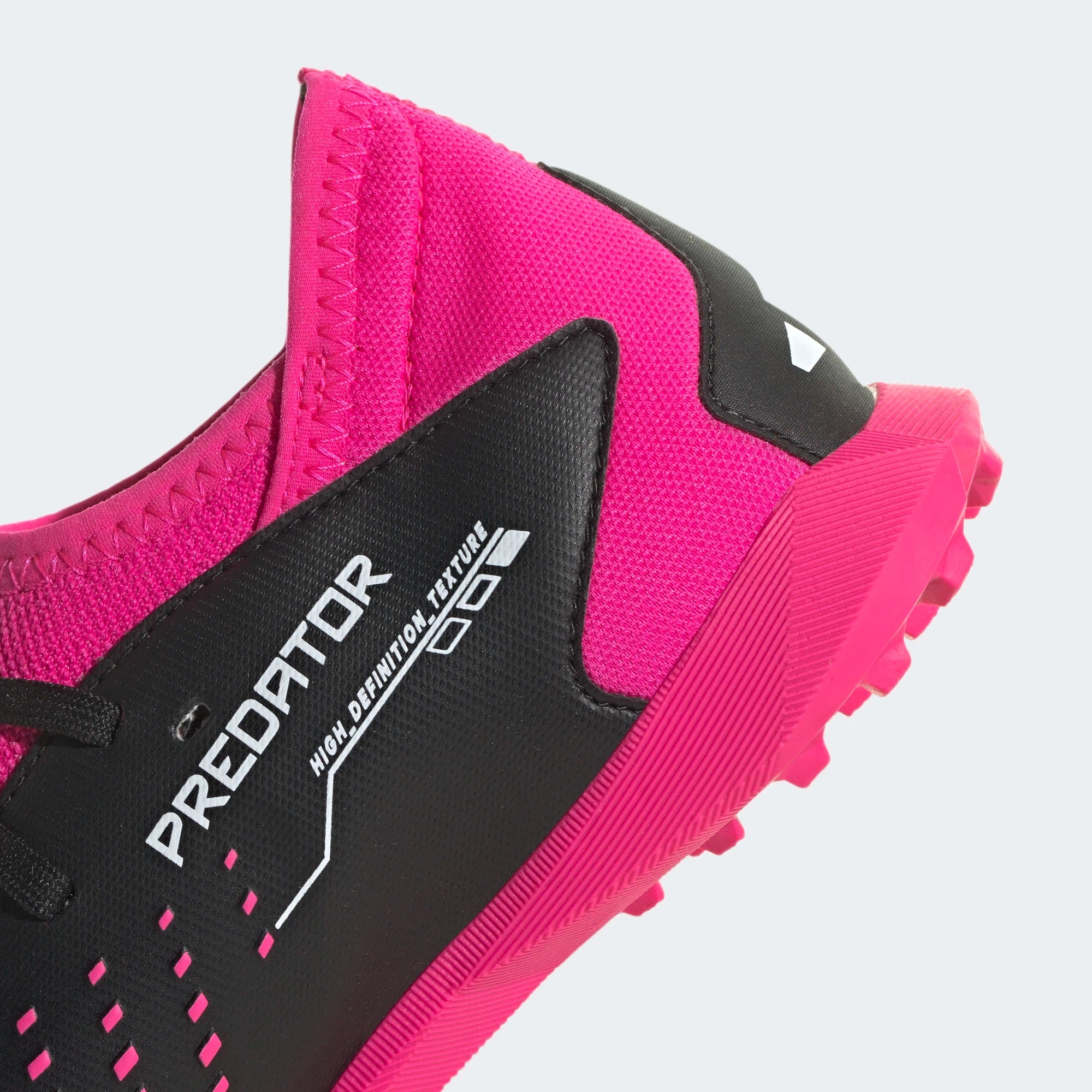 Junior Predator Accuracy.3 TF [Core Black/ Shock Pink] – Tursi