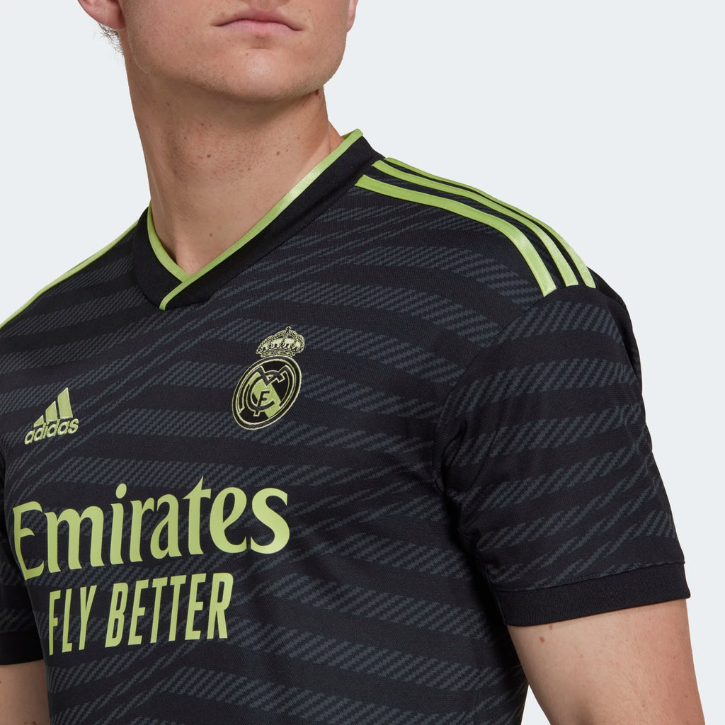 REAL MADRID JERSEY HOME 2022-23 MENS SOCCER FOOTBALL SHIRT ADIDAS